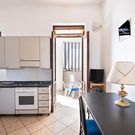 Maravi * 切萨雷奥港