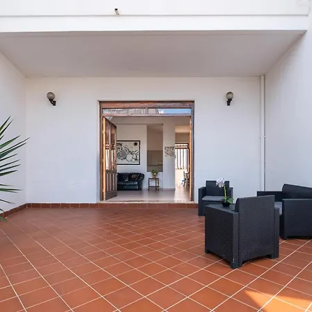 Maravi 切萨雷奥港